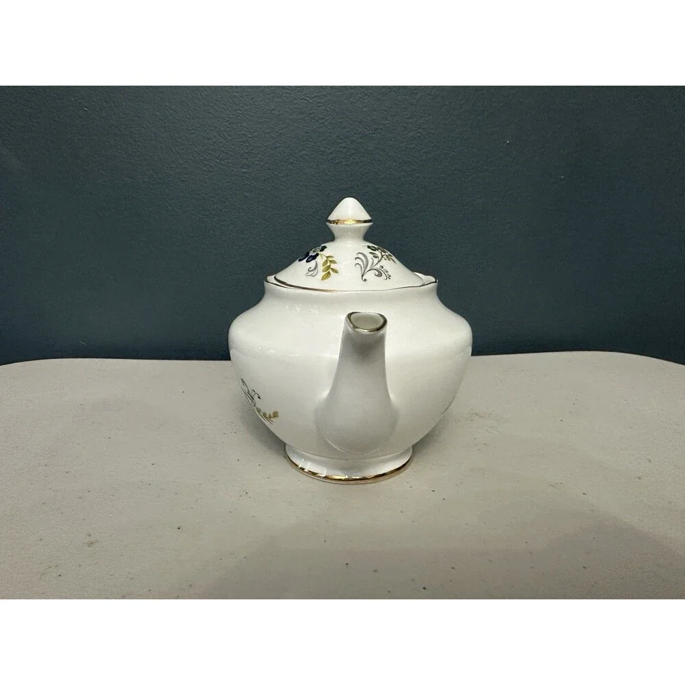 HTF Vintage Royal TARA Galway Ireland Bone China Tea Pot w/Lid Floral Gold Trim